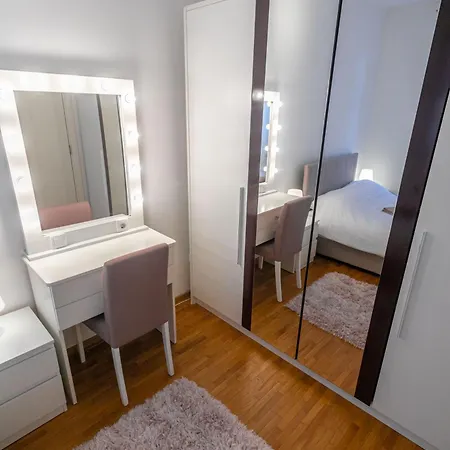 Anamarie Apartment, Free Parking, Belgrade, Center, Srb Lejlighed *
